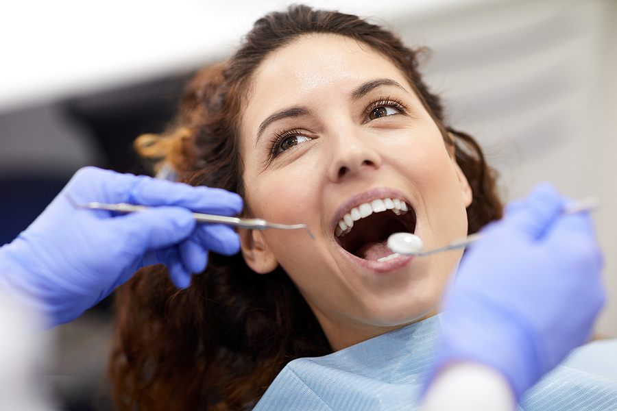 It’s Oral Cancer Awareness Month: Know Your Risks!